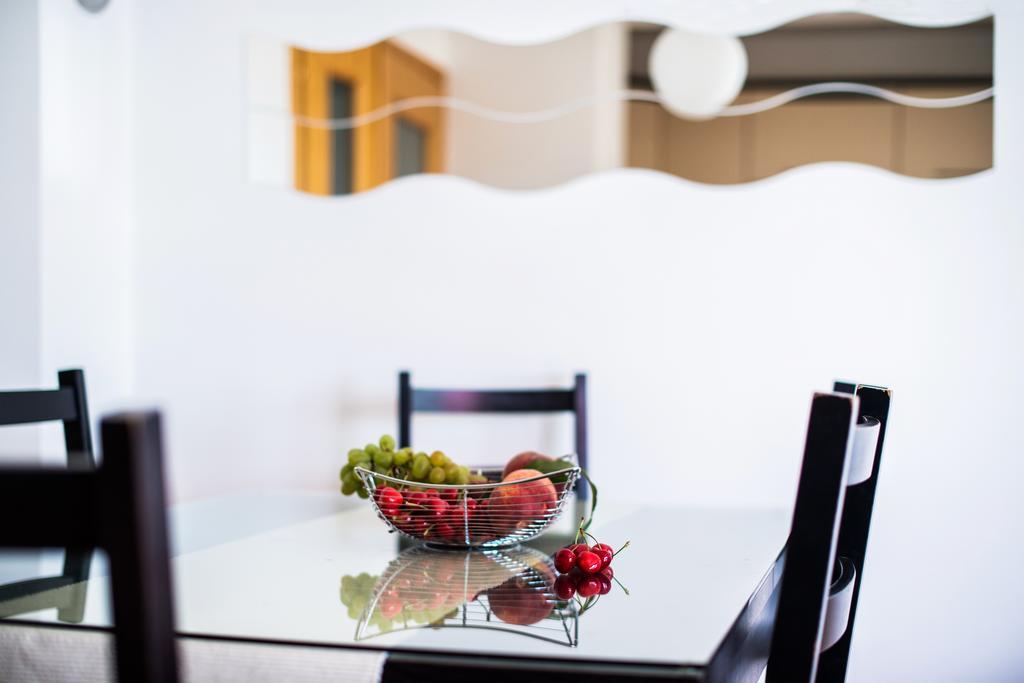 Apartment Dominik Podstrana Luaran gambar