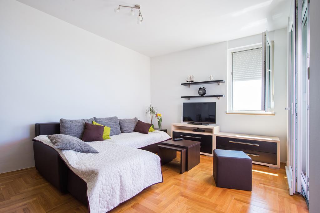 Apartment Dominik Podstrana Luaran gambar