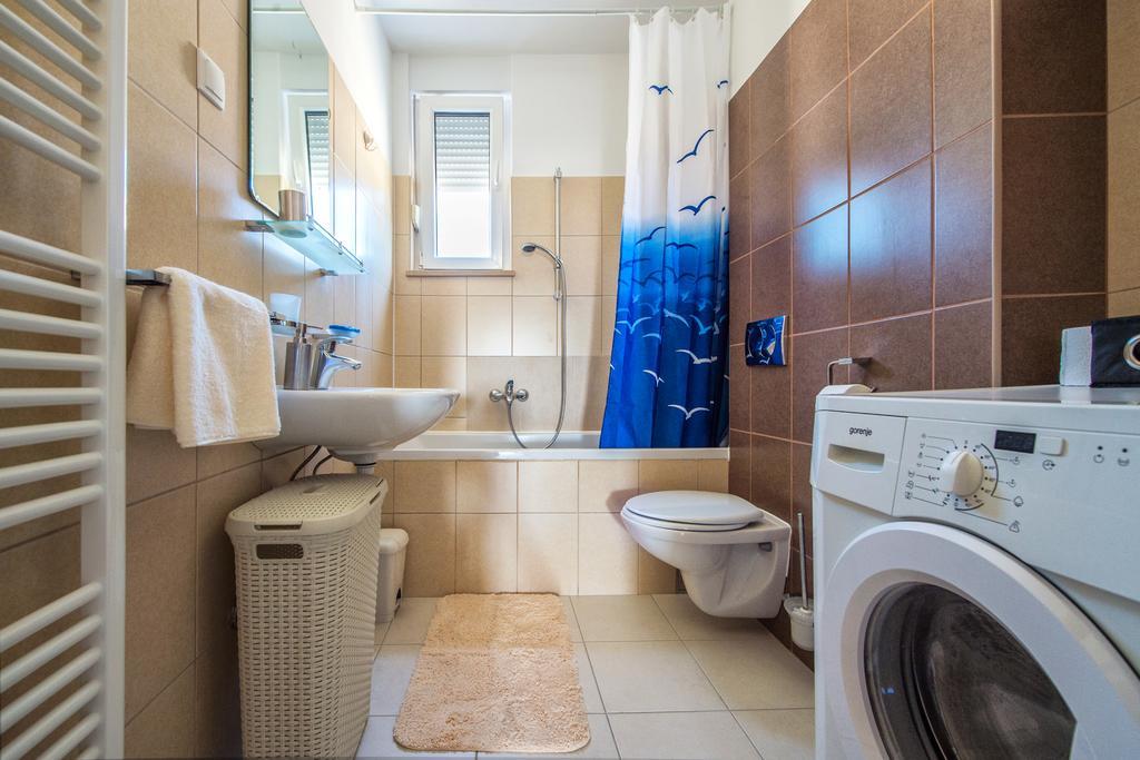 Apartment Dominik Podstrana Luaran gambar